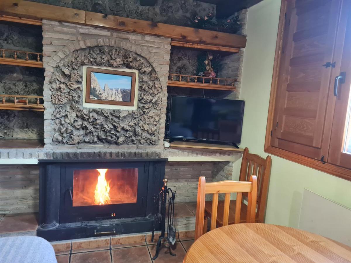 Casas Rurales Los Enebros نيربيو المظهر الخارجي الصورة
